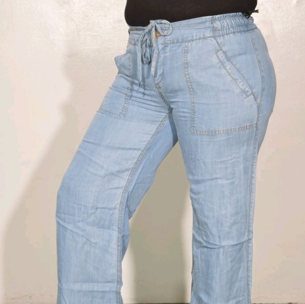 Women's blue denim pants wide leg Size 0